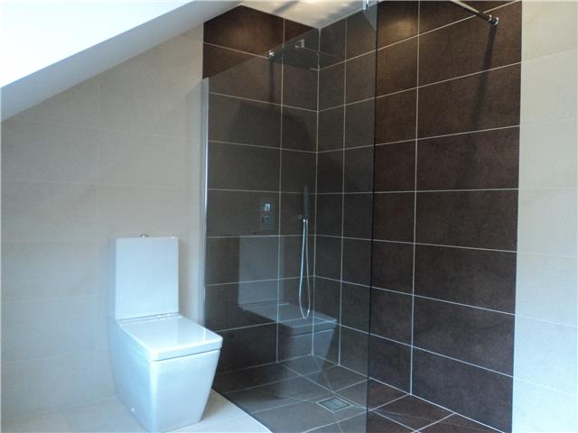  Image of 4 Bedroom   To Rent at 56 woodthorpe lane sandal